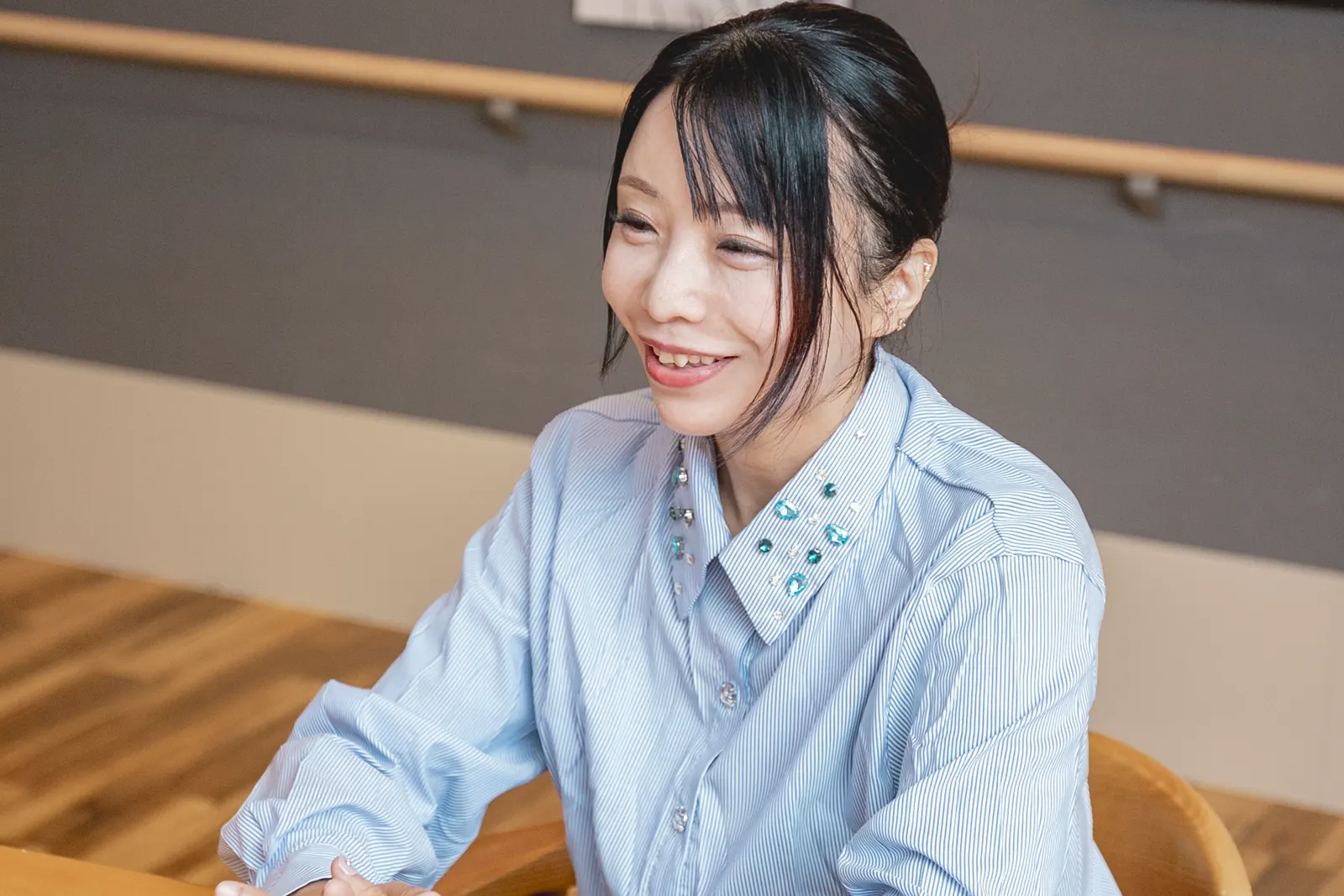 面談で話す稲津