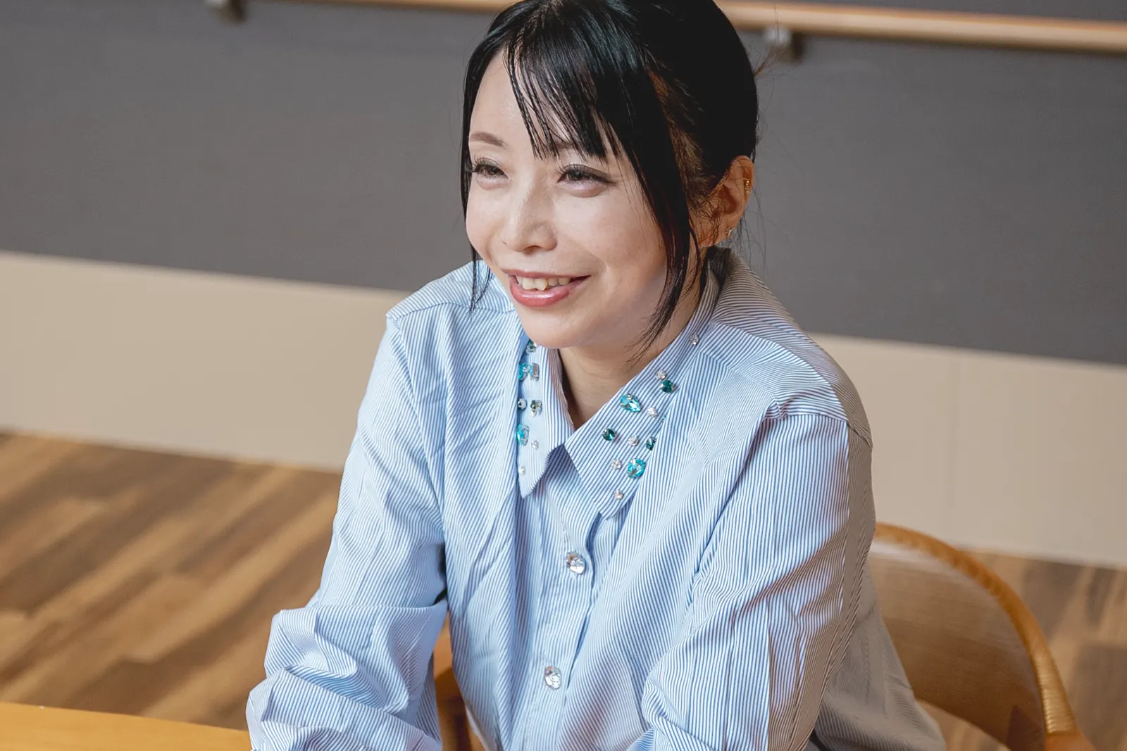 面談で話す稲津