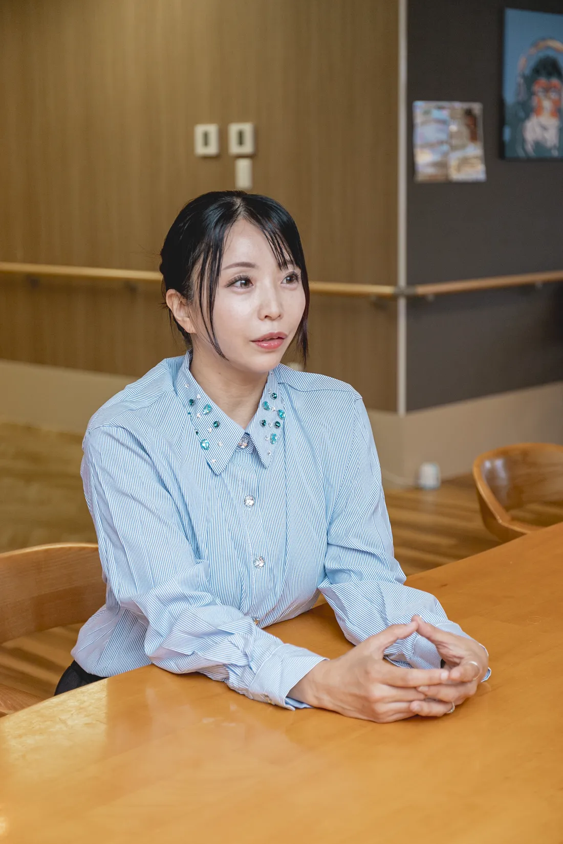 面談で話す稲津